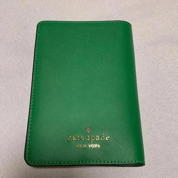 KATE SPADE ♠️ Watermelon 🍉 Passport Holder,NWT. - Picture 2 of 3